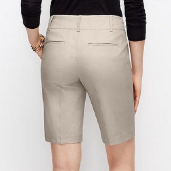 ANN TAYLOR - 6P Khaki Modern Metro Shorts $50 - Picture 2 of 3
